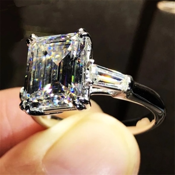 9.52Ct Three Stone Asscher Cut Lab Diamond Ring - Picture 8 of 14